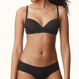 Lulalu Zuri Wireless Pushup Bra with Lace in Black